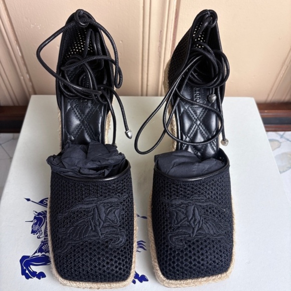 Burberry Mesh Plunge Espadrilles size womens 37 - Picture 1 of 16
